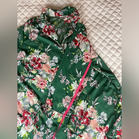 Cupcakes and Cashmere Floral Button Down Pajama Shirt Size 1XL - Picture 7 of 7